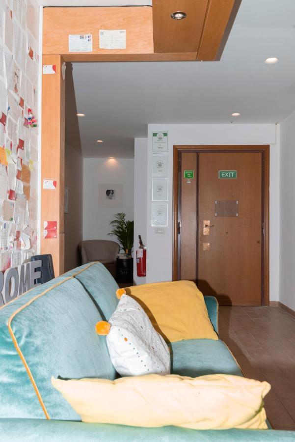 Om2Rome Apartment ภายนอก รูปภาพ